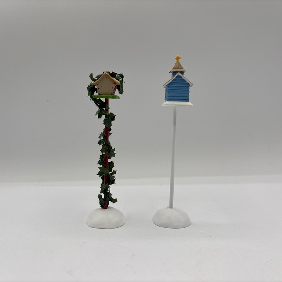 Department 56 2011 Village Accessories Backyard Bird Houses Set Of 2 4020250 EUC - Picture 5 of 12